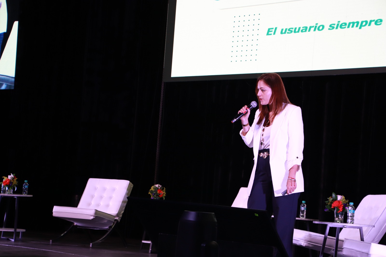 Larisa Caruso, directora de la Unidad Proyección Normativa y Estudios de Regulación Financiera (URF), participó en el evento PayTech