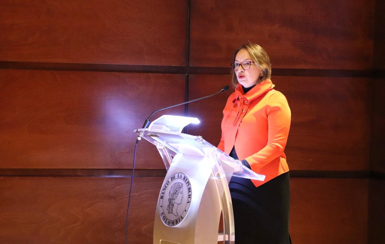 Directora de la Unidad de Regulación Financiera, Mónica Higuera, participó en el “Seminario Interinstitucional sobre Instrumentos de Gestión”, organizado por el Fondo de Garantías de Instituciones Financieras, Fogafín. 